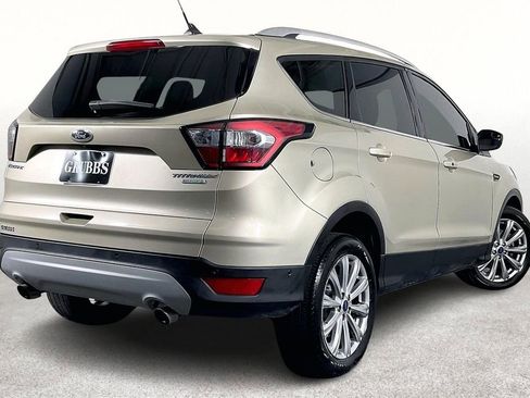 Used 2018 Ford Escape Titanium image 2