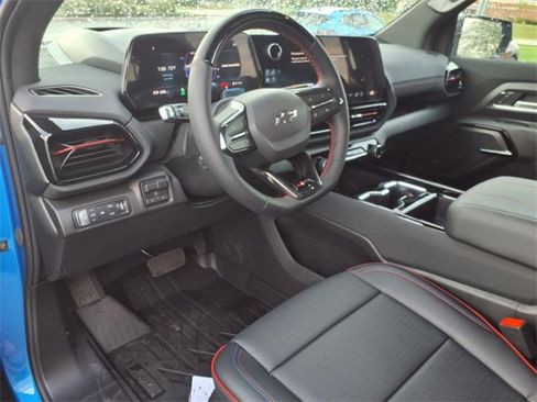 New 2025 Chevrolet Silverado EV RST image 7