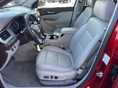 Used 2023 GMC Acadia SLT image 22