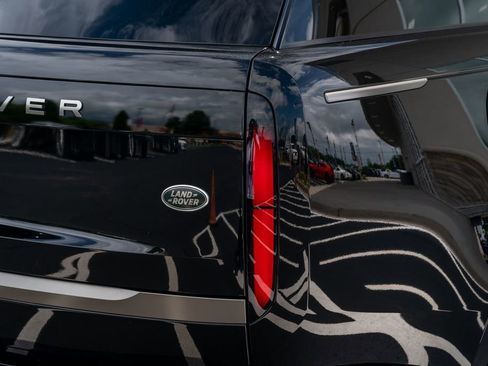 Used 2022 Land Rover Range Rover SE AWD/4WD image 14