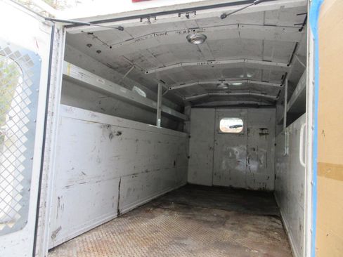 Used 2013 Ford E-350 and Econoline 350 Super Duty w/ Class I Trailer Tow Pkg image 14