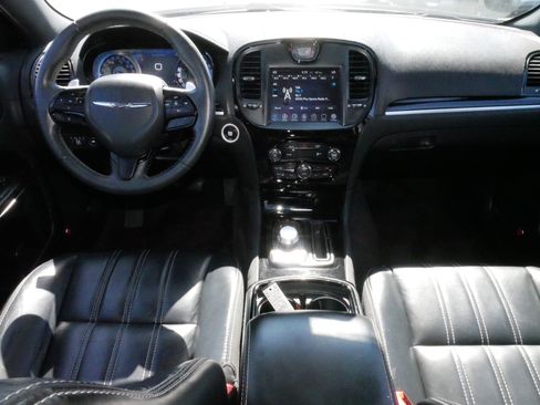 Used 2017 Chrysler 300 S AWD/4WD image 10