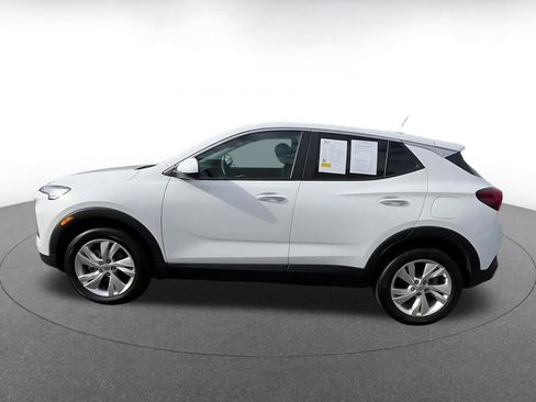 Used 2025 Buick Encore GX Preferred image 8