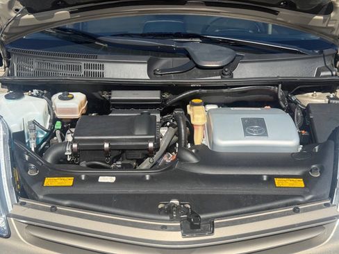Used 2005 Toyota Prius FWD image 17