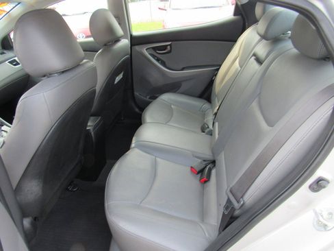 Used 2013 Hyundai Elantra Limited w/ Technology Pkg image 8