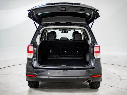 Used 2018 Subaru Forester 2.5i Touring image 8