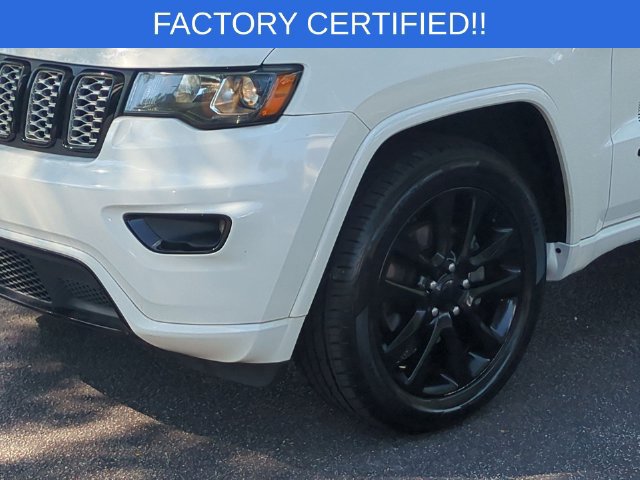 Certified 2018 Jeep Grand Cherokee Altitude AWD/4WD image 9