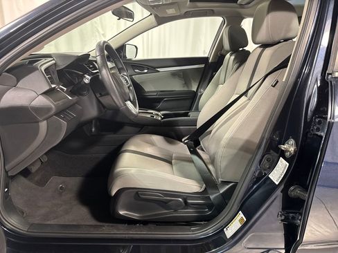 Certified 2017 Honda Civic EX-T image 3