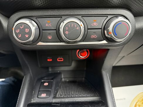 Used 2023 Nissan Kicks SV image 32