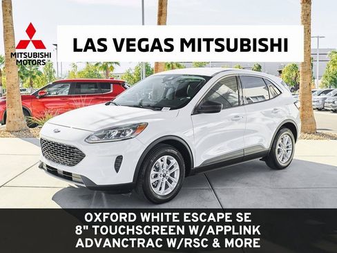 Used 2022 Ford Escape SE image 1