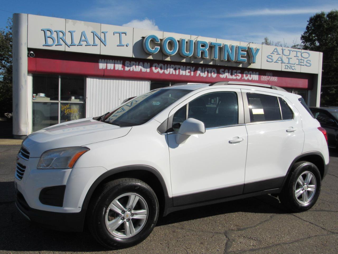 Used 2016 Chevrolet Trax LT w/ LT Convenience Package AWD/4WD image 25