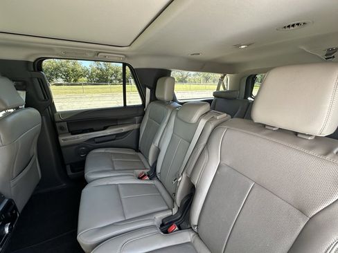 Used 2018 Ford Expedition Max XLT w/ Equipment Group 202A image 25