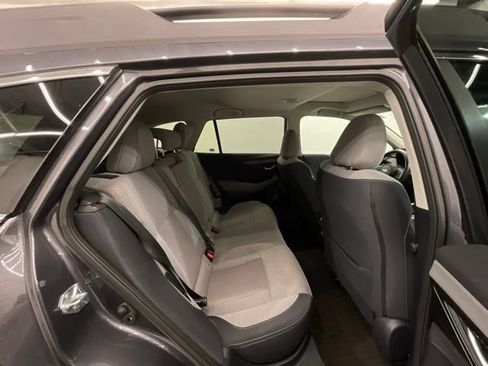 Used 2025 Subaru Outback Premium AWD/4WD image 25