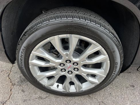 Used 2024 GMC Acadia Denali w/ Super Cruise Package image 17