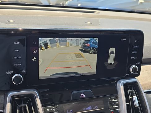 Certified 2023 Kia Sorento EX w/ Panoramic Sunroof Package FWD image 26