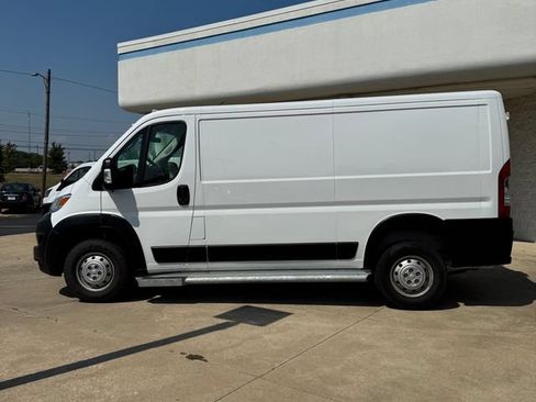 Used 2025 RAM ProMaster 2500 w/ U-Haul Equipment Group FWD image 2