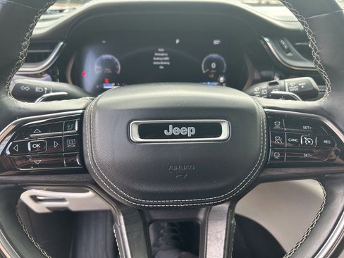 Certified 2022 Jeep Grand Cherokee L Overland image 5