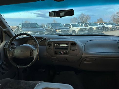 Used 2001 Ford F150 XLT image 26