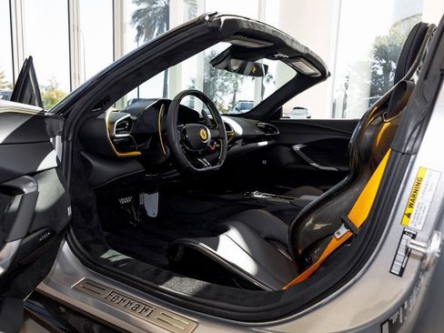 Used 2024 Ferrari 296 GTS image 30