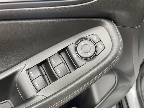 Used 2024 Buick Encore GX Sport Touring image 10