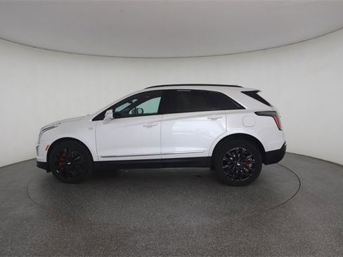 Used 2022 Cadillac XT5 Sportv image 8