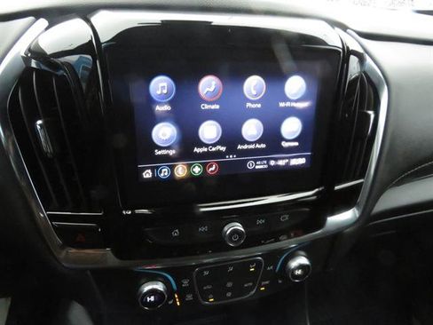 Used 2023 Chevrolet Traverse LT image 22