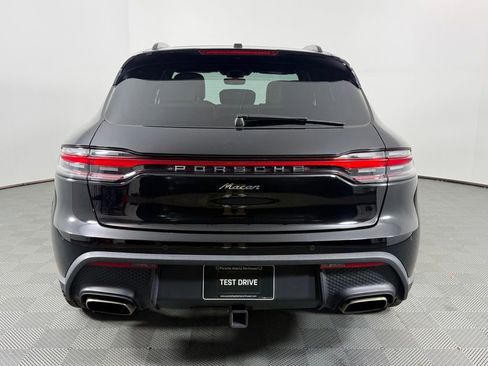 Certified 2023 Porsche Macan image 6