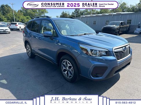 Used 2019 Subaru Forester Premium w/ All-Weather Package AWD/4WD image 1