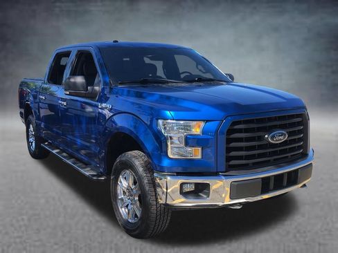 Used 2017 Ford F150 XLT w/ Equipment Group 302A Luxury AWD/4WD image 16