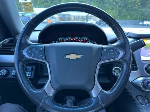 Used 2018 Chevrolet Tahoe LT w/ LT Signature Package AWD/4WD image 16