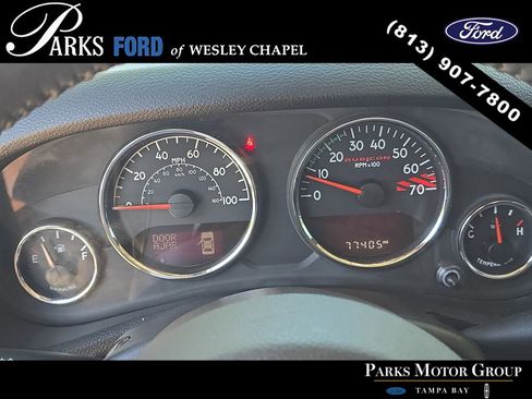 Used 2017 Jeep Wrangler Unlimited Rubicon AWD/4WD image 29