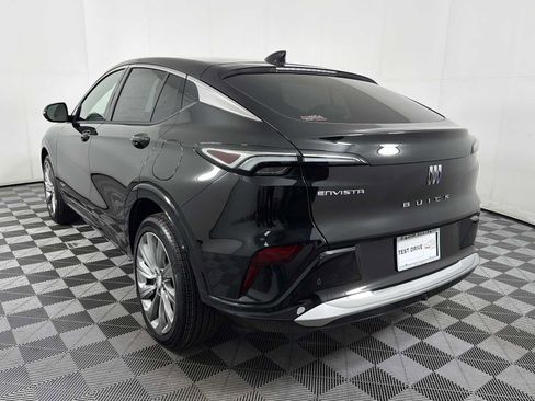 New 2026 Buick Envista Avenir image 4