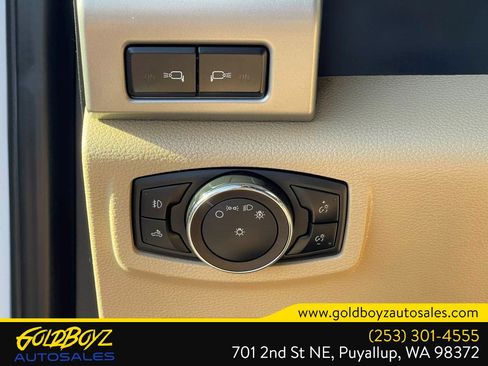 Used 2019 Ford F350 Lariat w/ Lariat Value Package AWD/4WD image 36