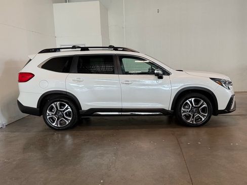 Used 2023 Subaru Ascent Limited w/ Technology Package AWD/4WD image 16