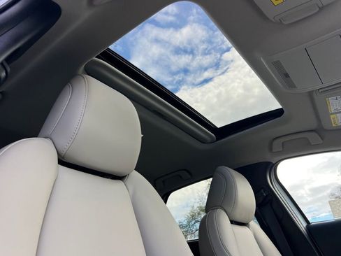 Certified 2025 MAZDA CX-30 AWD 2.5 S w/ Preferred Package image 21