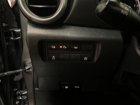 Used 2023 Nissan Versa S w/ S Plus Package FWD image 24