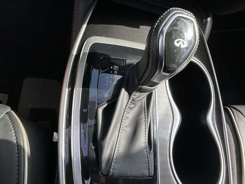 Used 2019 INFINITI QX60 Luxe w/ Essential Package image 20