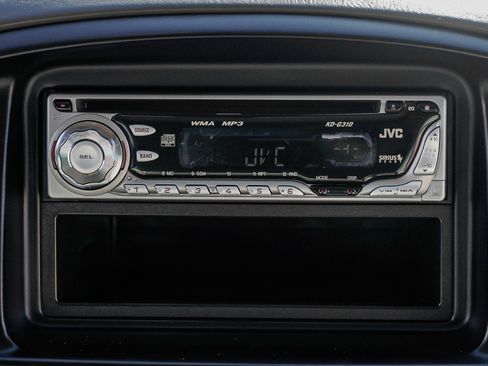 Used 2000 Toyota Tundra SR5 image 32