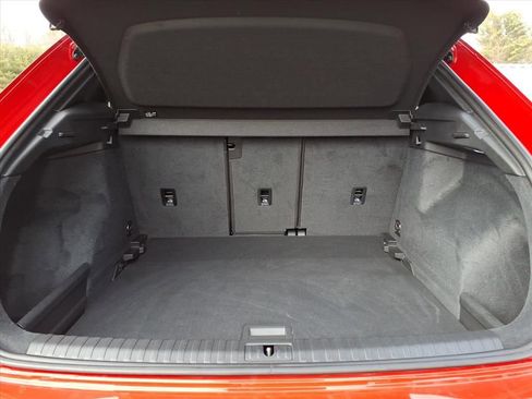 Used 2024 Audi Q3 2.0T Premium w/ Convenience Package image 13