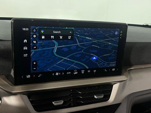 Used 2025 Ford Explorer Active image 16