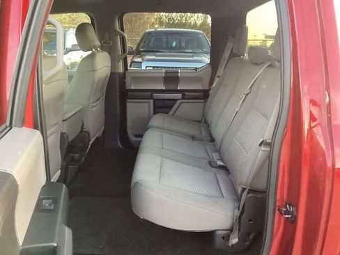 Used 2015 Ford F150 XLT image 37