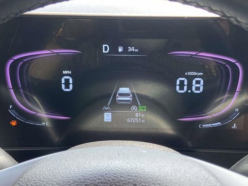 Used 2025 Kia Sportage EX image 28