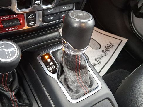 Used 2021 Jeep Gladiator Rubicon image 14