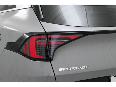 New 2026 Kia Sportage EX w/ EX Panorama Roof Package image 10
