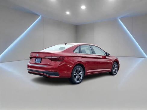 Certified 2023 Volkswagen Jetta SE FWD image 5
