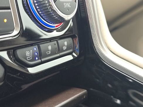 Used 2021 GMC Yukon XL Denali w/ Denali Premium Package image 46