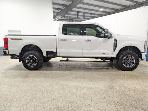 Used 2024 Ford F250 Platinum w/ Tremor Off-Road Package image 2