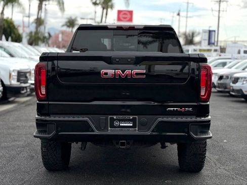 Used 2024 GMC Sierra 1500 AT4X image 7