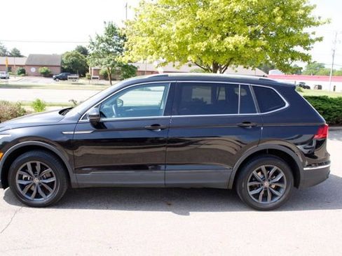 Used 2023 Volkswagen Tiguan SE AWD/4WD image 7