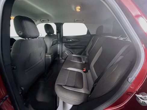 Used 2025 Chevrolet TrailBlazer LT FWD image 25